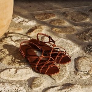 ISO Doen Cognac Corsica Sandal in Size 35